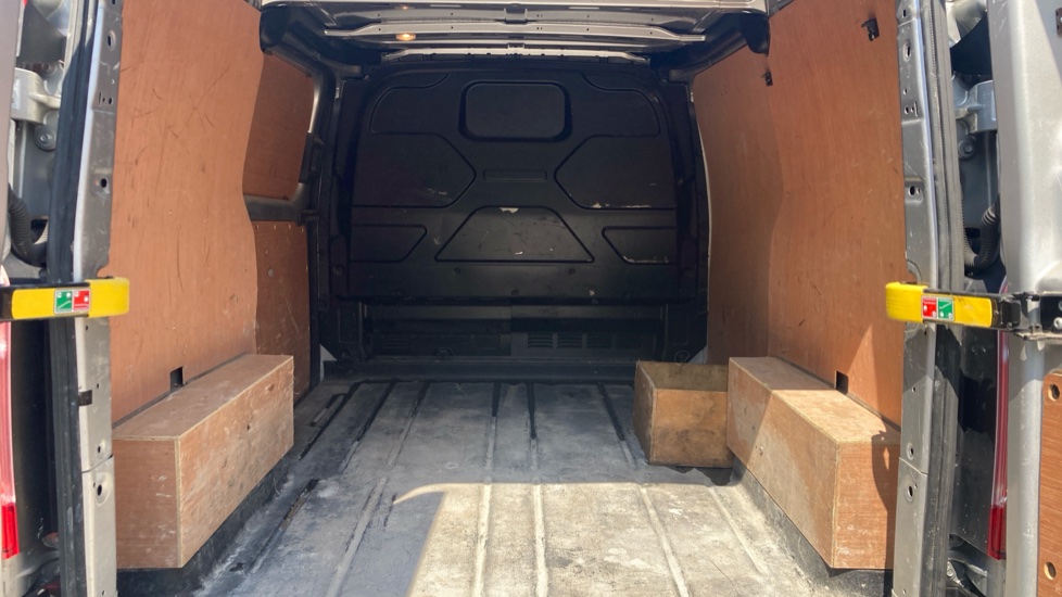 Ford Transit Custom 300 L1 Diesel Fwd 2.0 EcoBlue 130ps Low Roof Trail Van - Image 12