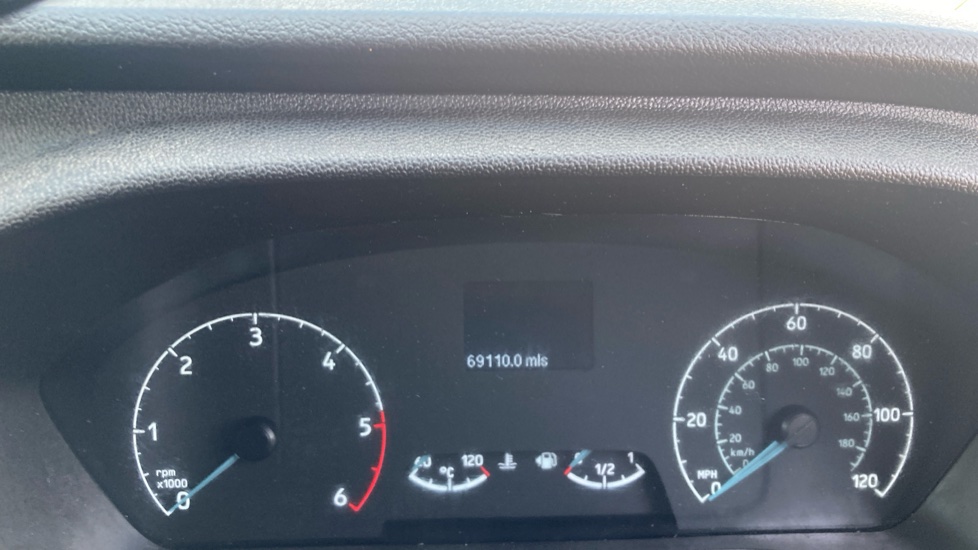Ford Transit Custom 300 L1 Diesel Fwd 2.0 EcoBlue 130ps Low Roof Trail Van - Image 19