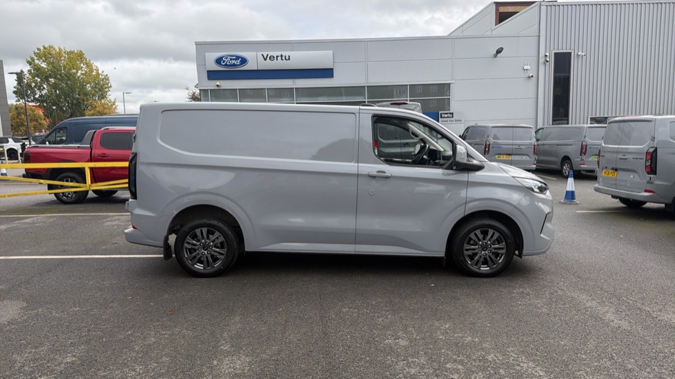 Ford Transit Custom 320 L1 Diesel Fwd 2.0 EcoBlue 136ps H1 Van Limited Auto - Image 23