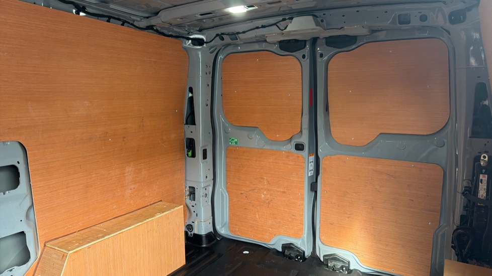 Ford Transit Custom 320 L1 Diesel Fwd 2.0 EcoBlue 136ps H1 Van Limited Auto - Image 20