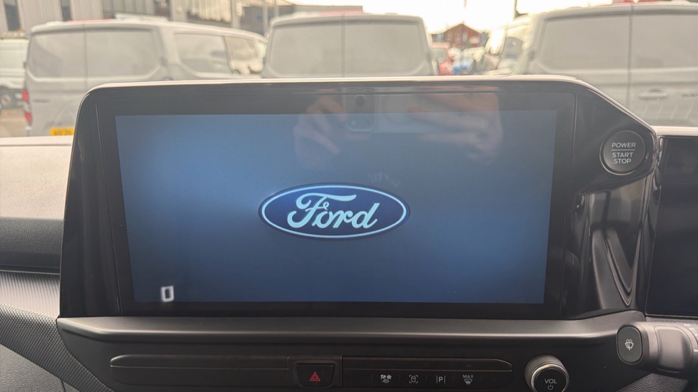 Ford Transit Custom 320 L1 Diesel Fwd 2.0 EcoBlue 136ps H1 Van Limited Auto - Image 9