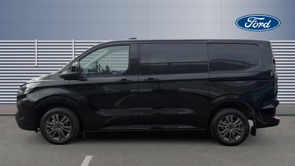 Ford Transit Custom 320 L1 Diesel Fwd 2.0 EcoBlue 136ps H1 Double Cab Van Limited - Image 3