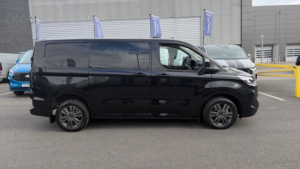 Ford Transit Custom 320 L1 Diesel Fwd 2.0 EcoBlue 136ps H1 Double Cab Van Limited - Image 26