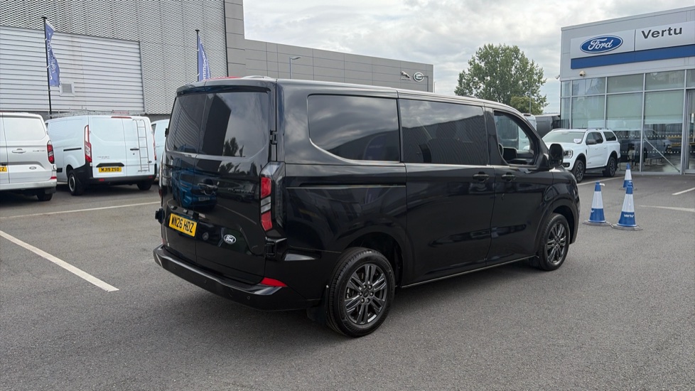 Ford Transit Custom 320 L1 Diesel Fwd 2.0 EcoBlue 136ps H1 Double Cab Van Limited - Image 27