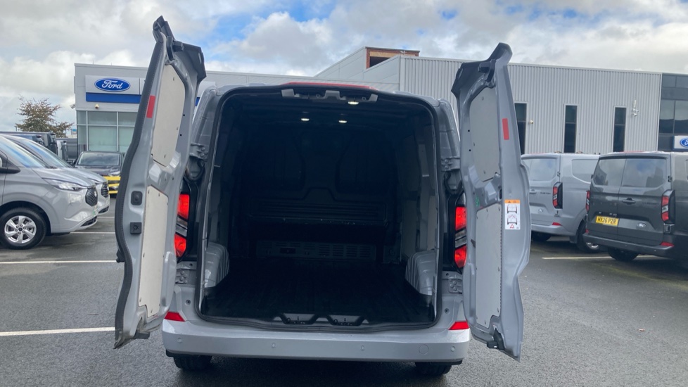 Ford Transit Custom 320 L1 Diesel Fwd 2.0 EcoBlue 136ps H1 Van Limited - Image 3