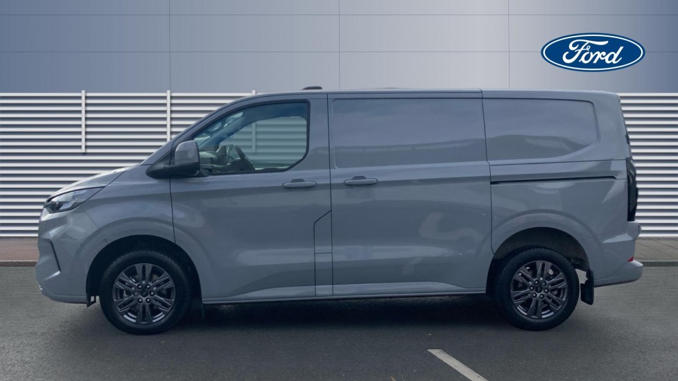 Ford Transit Custom 320 L1 Diesel Fwd 2.0 EcoBlue 136ps H1 Van Limited - Image 4