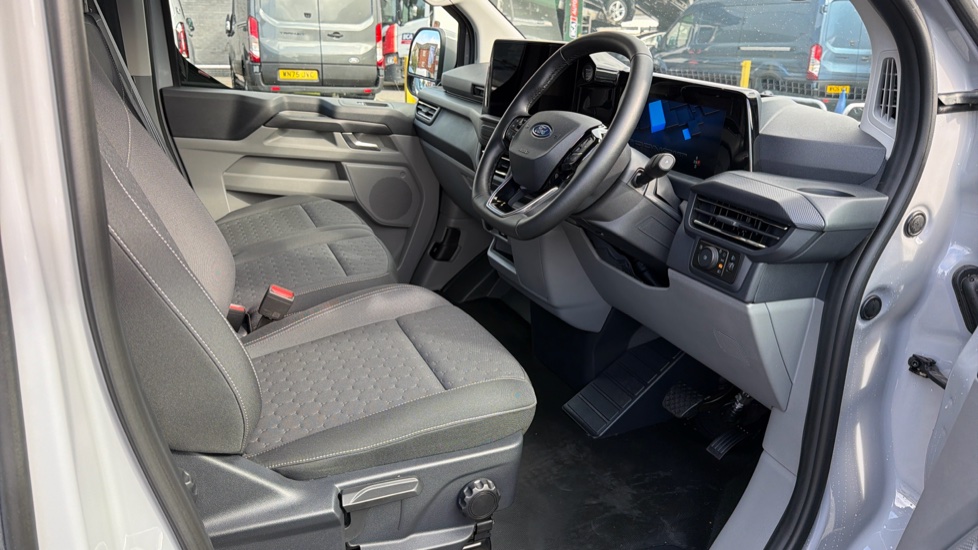 Ford Transit Custom 320 L1 Petrol Fwd 2.5 PHEV 232ps H1 Van Limited Auto - Image 6