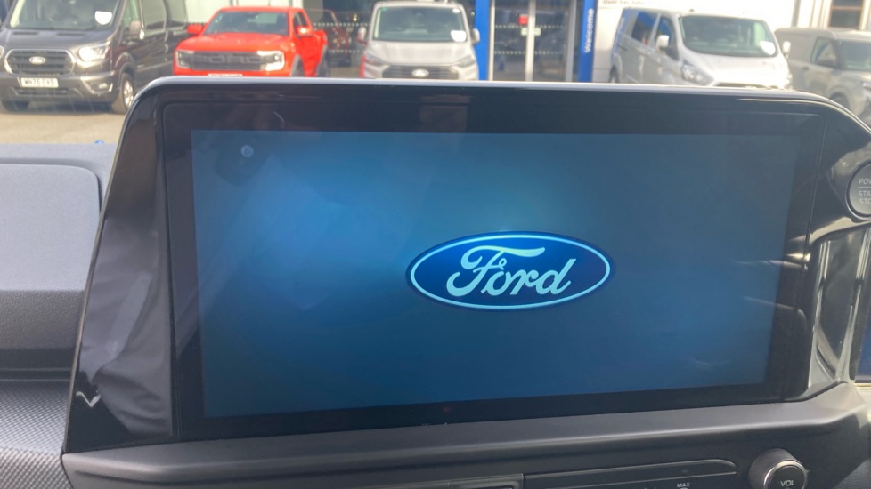 Ford Transit Custom 320 L2 Petrol Fwd 2.5 PHEV 232ps H1 Van Limited Auto - Image 9