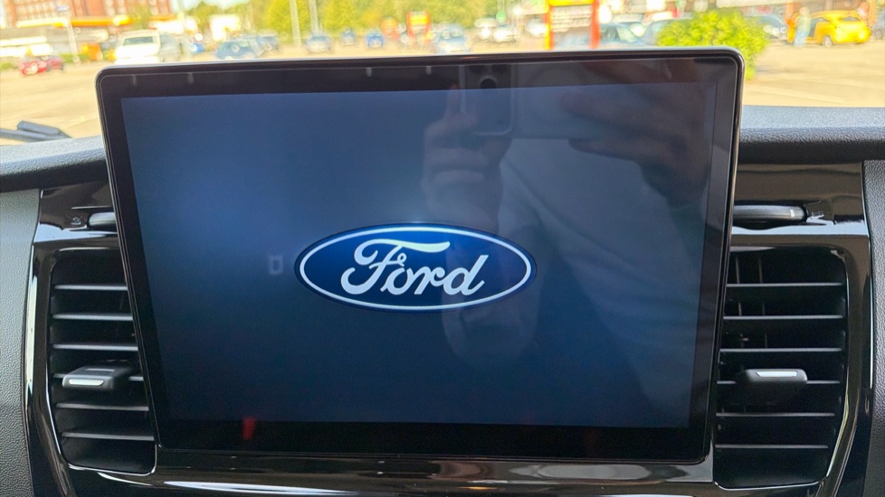 Ford Transit 350 L3 Diesel Fwd 2.0 EcoBlue 130ps H3 Limited Van Auto [8S] [Nav] - Image 9