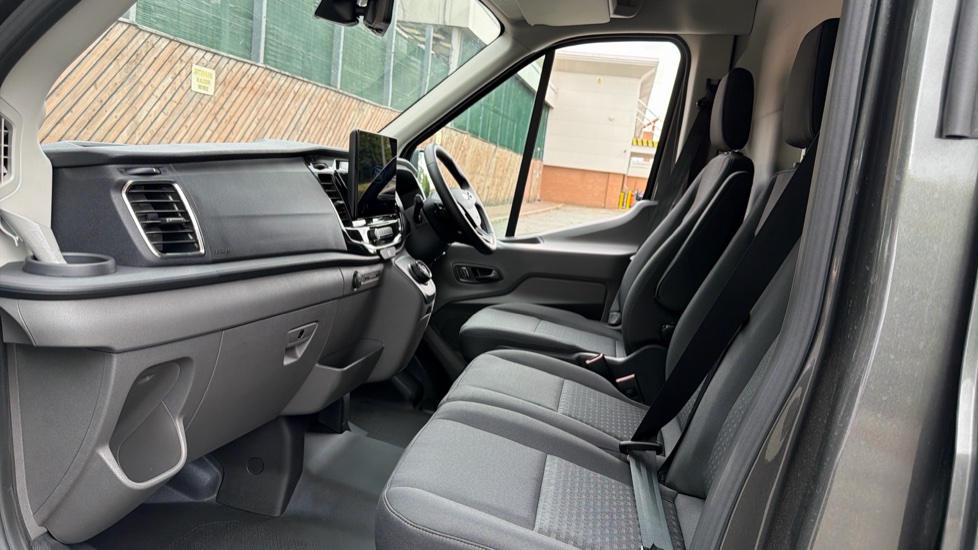 Ford Transit 350 L3 Diesel Fwd 2.0 EcoBlue 130ps H3 Limited Van Auto [8S] [Nav] - Image 19