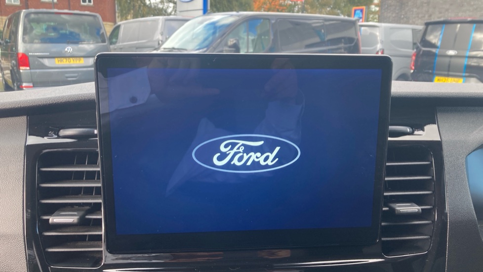 Ford Transit 350 L3 Diesel Fwd 2.0 EcoBlue 165ps H2 Limited Van Auto [Nav] - Image 15