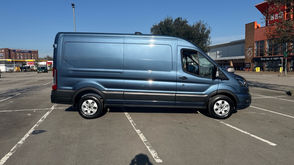 Ford Transit 350 L3 Diesel Fwd 2.0 EcoBlue 165ps H2 Limited Van Auto [Nav] - Image 21