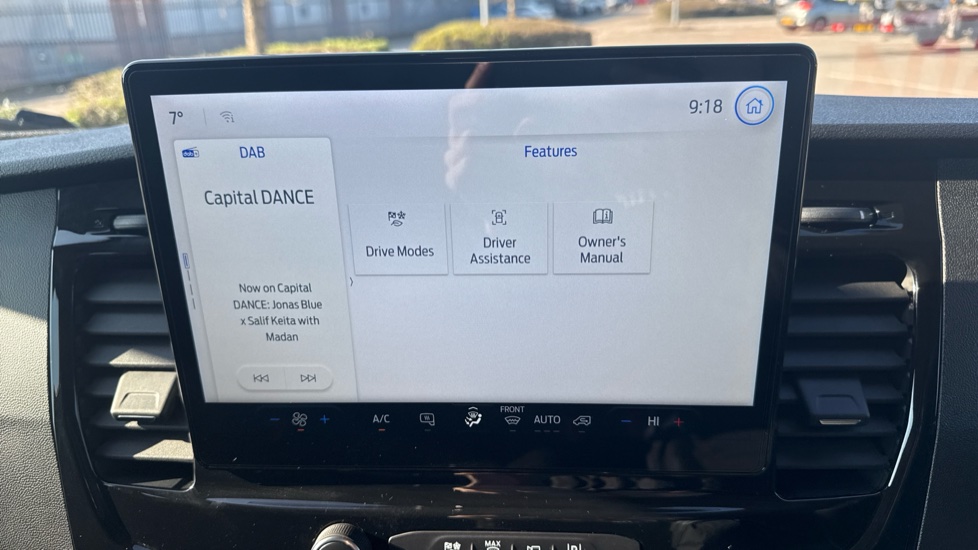 Ford Transit 350 L3 Diesel Fwd 2.0 EcoBlue 165ps H2 Limited Van Auto [Nav] - Image 29