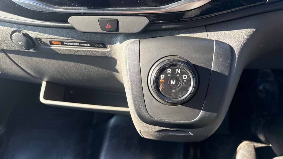 Ford Transit 350 L3 Diesel Fwd 2.0 EcoBlue 165ps H2 Limited Van Auto [Nav] - Image 13