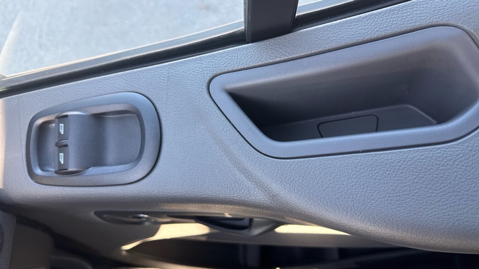 Ford Transit 350 L3 Diesel Fwd 2.0 EcoBlue 165ps H2 Limited Van Auto [Nav] - Image 30