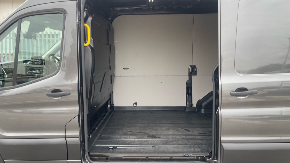 Ford Transit 350 L2 Diesel Fwd 2.0 EcoBlue 130ps H2 Limited Van Auto [8S] [Nav] - Image 15