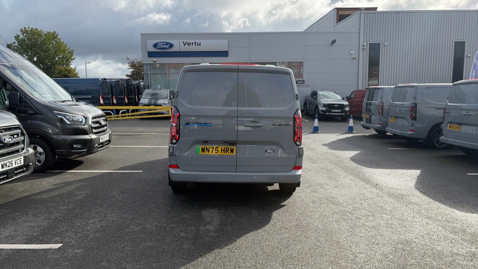 Ford Transit Custom E-320 L1 Rwd 160kW 65kWh H1 Van Limited Auto - Image 12