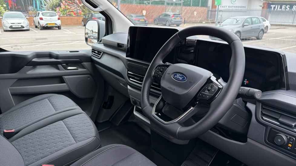 Ford Transit Custom E-320 L1 Rwd 160kW 65kWh H1 Van Limited Auto - Image 16