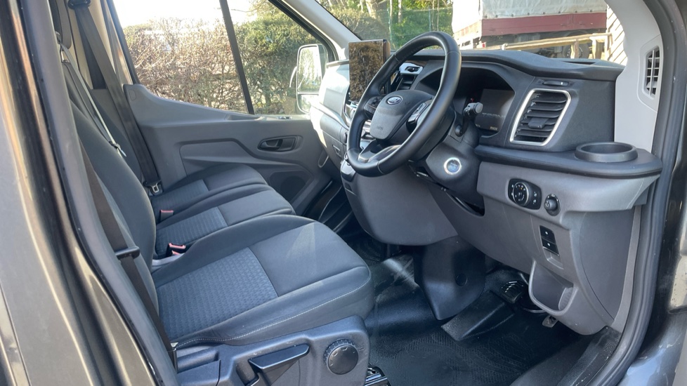 Ford Transit 350 L2 Diesel Fwd 2.0 EcoBlue 130ps H2 Limited Van Auto [8S] [Nav] - Image 4