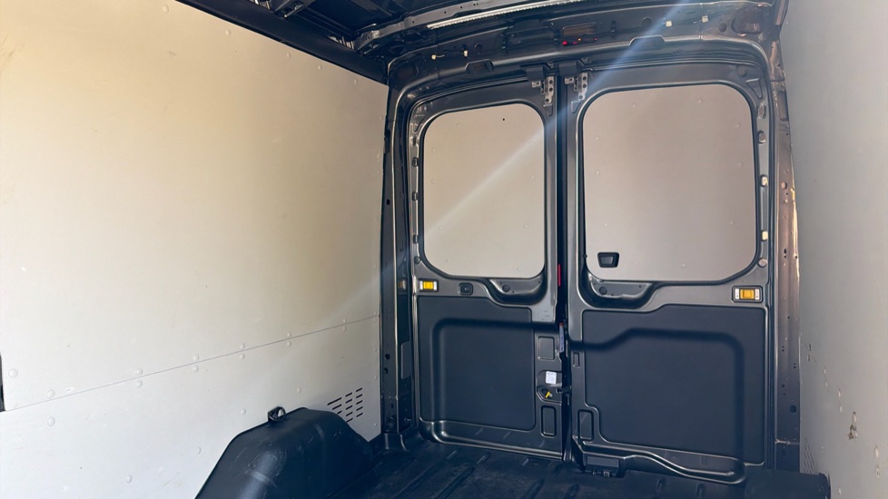 Ford Transit 350 L3 Diesel Fwd 2.0 EcoBlue 165ps H2 Limited Van Auto [Nav] - Image 18