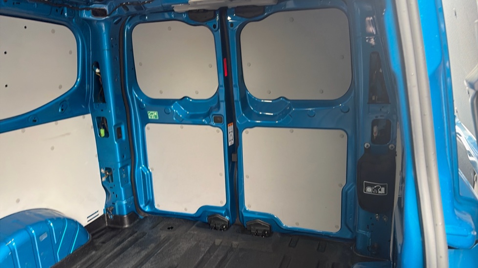 Ford Transit Custom 280 L1 Diesel Fwd 2.0 EcoBlue 136ps H1 Van Limited - Image 19