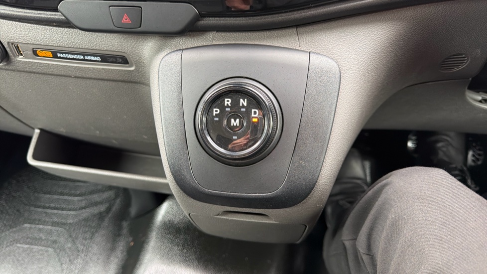Ford Transit 350 L3 Diesel Fwd 2.0 EcoBlue 165ps H2 Limited Van Auto [Nav] - Image 17