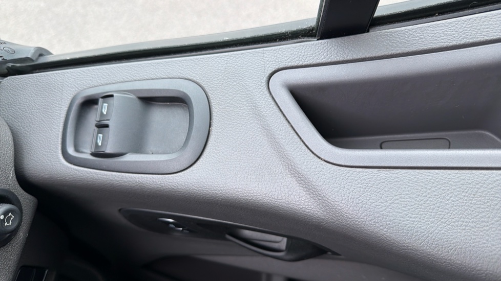 Ford Transit 350 L3 Diesel Fwd 2.0 EcoBlue 165ps H2 Limited Van Auto [Nav] - Image 31