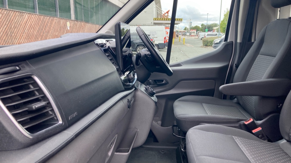 Ford Transit 350 L3 Diesel Fwd 2.0 EcoBlue 165ps H2 Limited Van Auto [Nav] - Image 13