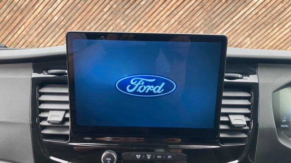 Ford Transit 350 L3 Diesel Fwd 2.0 EcoBlue 165ps H2 Limited Van Auto [Nav] - Image 15