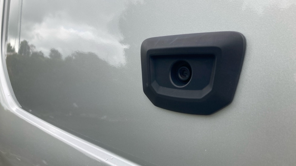 Ford Transit 350 L3 Diesel Fwd 2.0 EcoBlue 165ps H2 Limited Van Auto [Nav] - Image 37