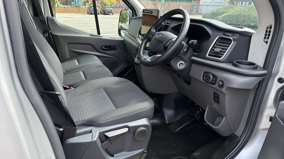 Ford Transit 350 L3 Diesel Fwd 2.0 EcoBlue 165ps H2 Limited Van Auto [Nav] - Image 4