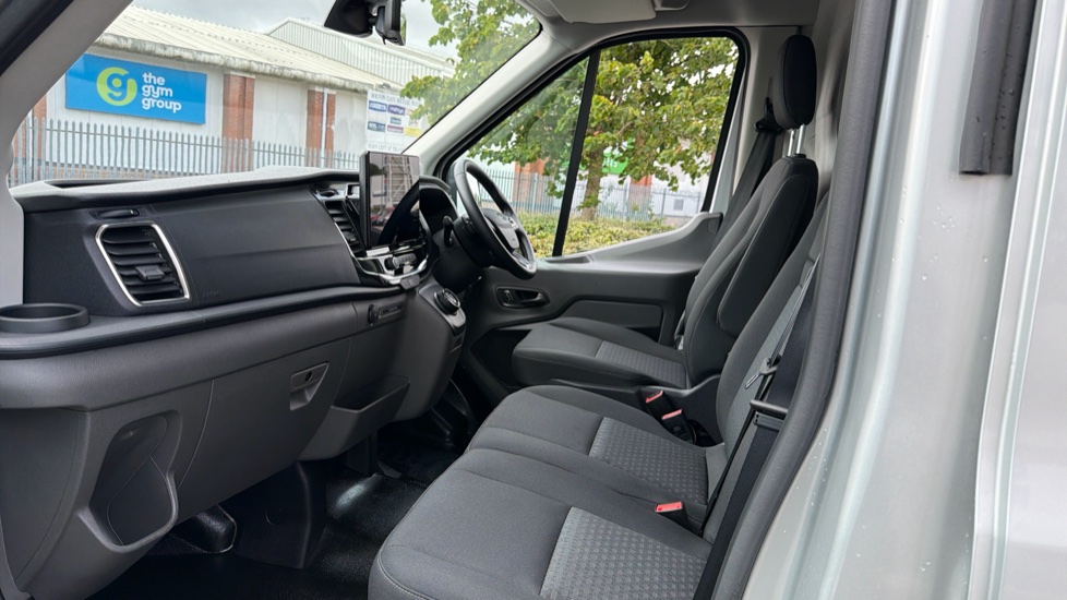 Ford Transit 350 L3 Diesel Fwd 2.0 EcoBlue 165ps H2 Limited Van Auto [Nav] - Image 15