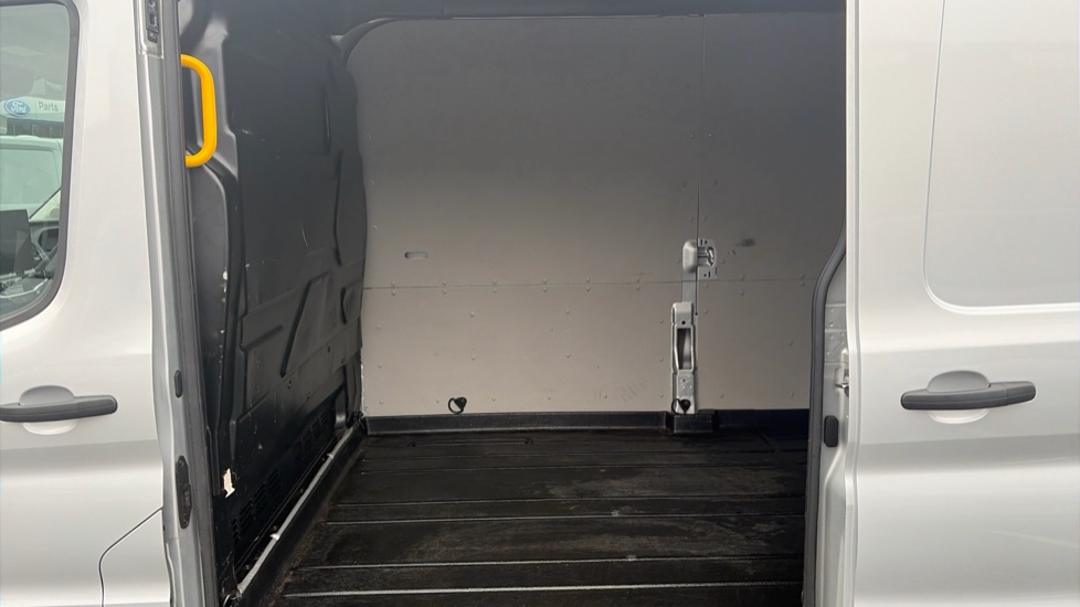 Ford Transit 350 L3 Diesel Fwd 2.0 EcoBlue 165ps H2 Limited Van Auto [Nav] - Image 16