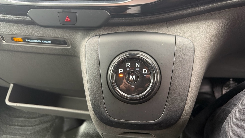 Ford Transit 350 L3 Diesel Fwd 2.0 EcoBlue 165ps H2 Limited Van Auto [Nav] - Image 13