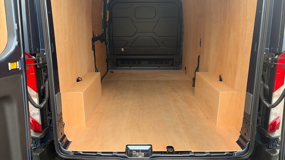 Ford Transit 350 L3 Diesel Fwd 2.0 EcoBlue 165ps H2 Limited Van [Nav] - Image 12