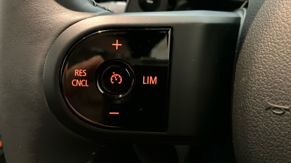 MINI Hatchback 2.0 Cooper S Sport Premium 3dr Auto Petrol Hatchback - Image 17