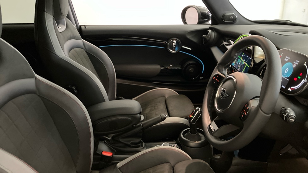 MINI Hatchback 2.0 Cooper S Sport Premium 3dr Auto Petrol Hatchback - Image 33
