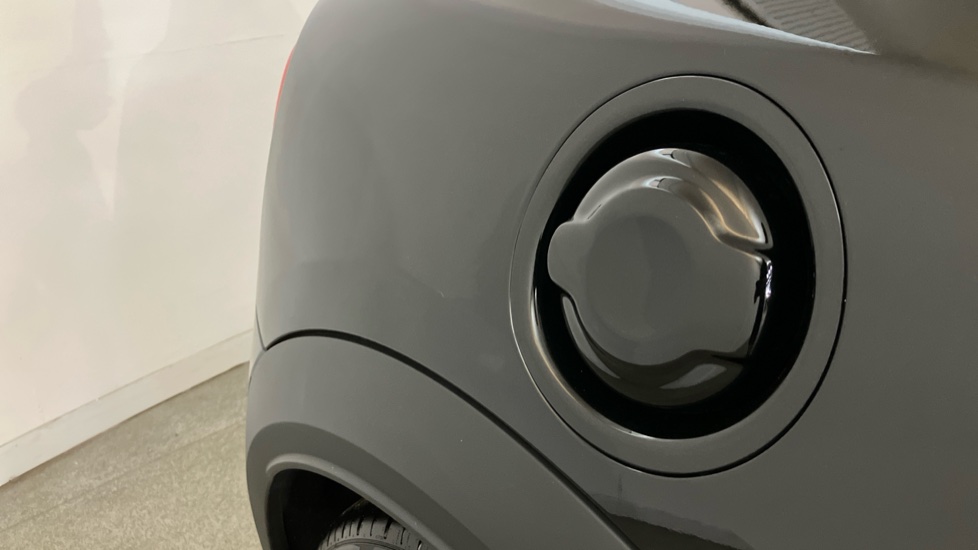 MINI Hatchback 2.0 Cooper S Sport Premium 3dr Auto Petrol Hatchback - Image 38