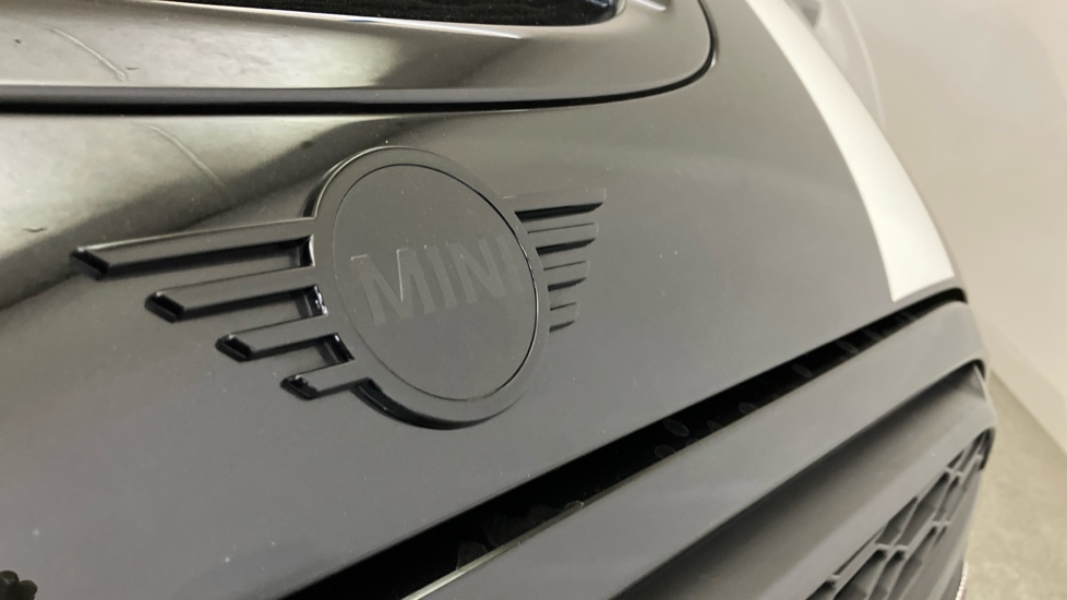 MINI Hatchback 2.0 Cooper S Sport Premium 3dr Auto Petrol Hatchback - Image 40