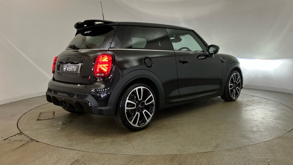 MINI Hatchback 2.0 Cooper S Sport Premium 3dr Auto Petrol Hatchback - Image 43