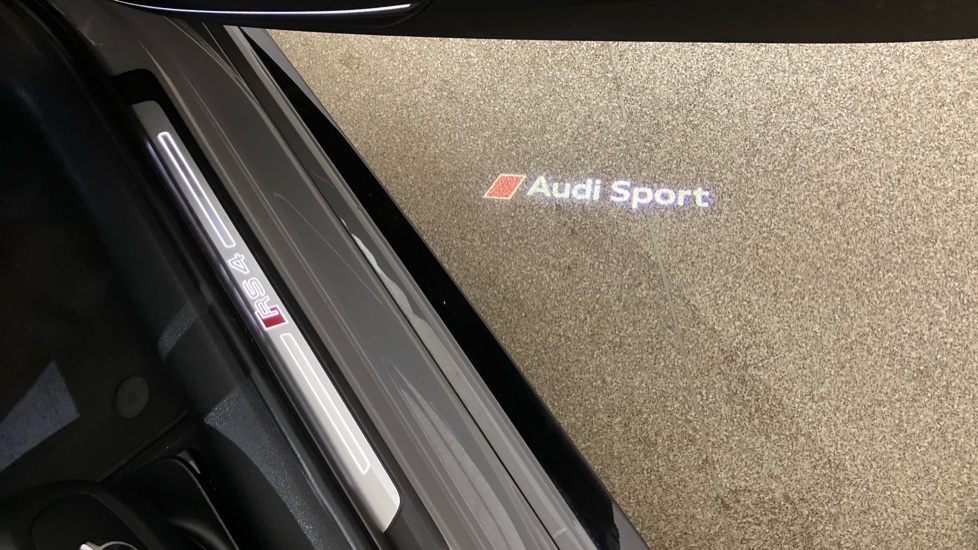 Audi RS4 RS 4 TFSI Quattro Vorsprung 5dr Tiptronic Petrol Estate - Image 26