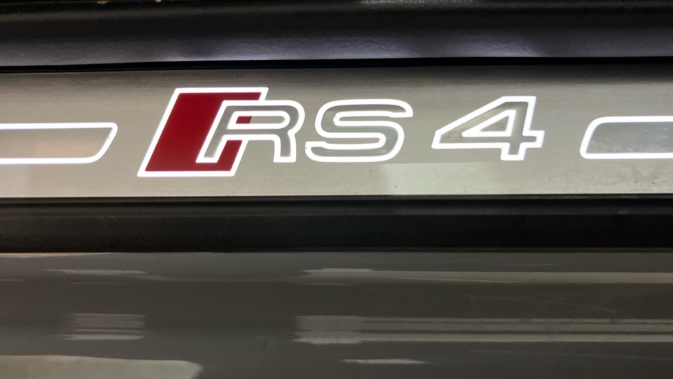 Audi RS4 RS 4 TFSI Quattro Vorsprung 5dr Tiptronic Petrol Estate - Image 27
