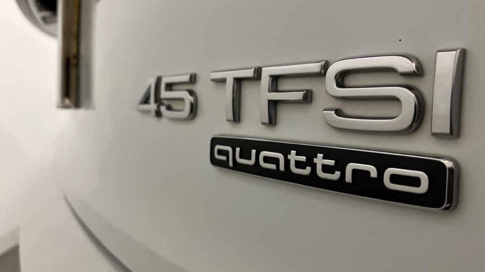 Audi Q5 45 TFSI Quattro Edition 1 5dr S Tronic Petrol Estate - Image 31
