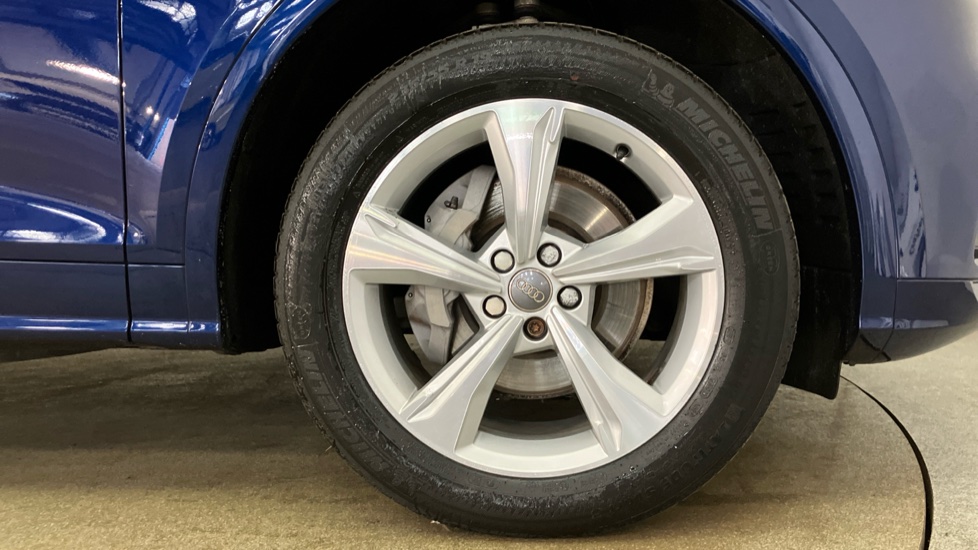 Audi Q5 40 TDI Quattro S Line 5dr S Tronic Diesel Estate - Image 5