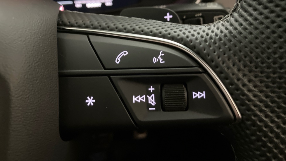 Audi Q7 SQ7 TFSI Quattro Black Ed 5dr Tiptronic Petrol Estate - Image 18