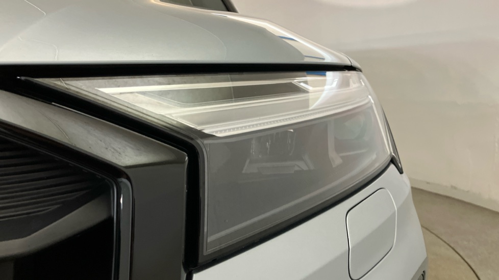 Audi Q7 SQ7 TFSI Quattro Black Ed 5dr Tiptronic Petrol Estate - Image 39