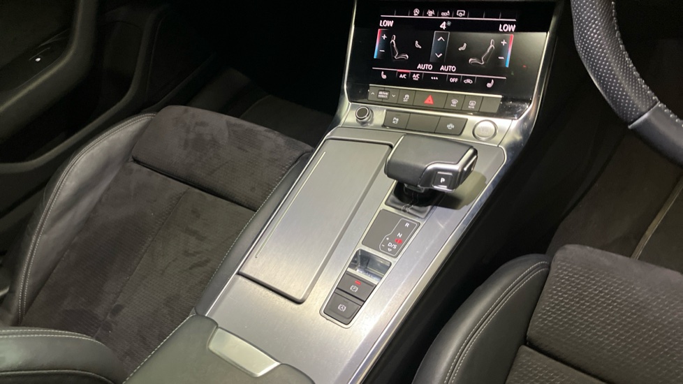 Audi A6 40 TDI S Line 5dr S Tronic Diesel Estate - Image 14