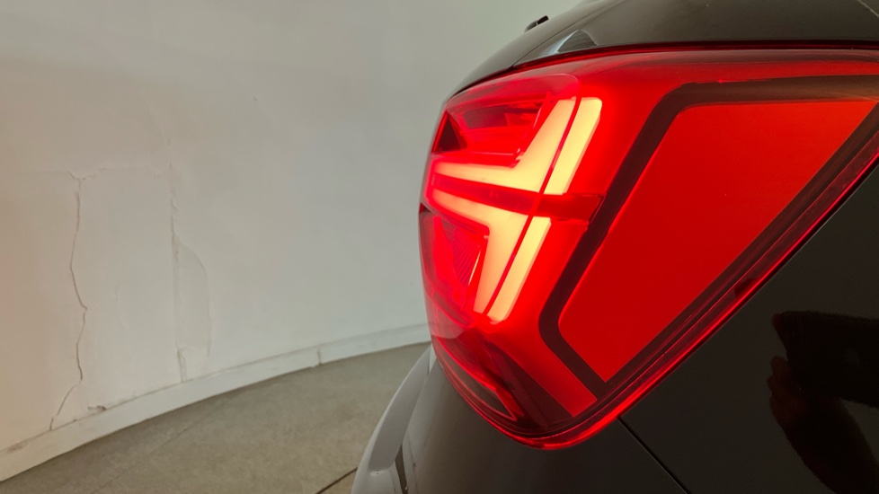 Audi Q2 SQ2 Quattro 5dr S Tronic Petrol Estate - Image 27