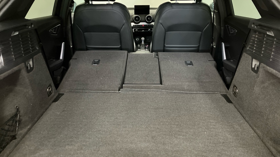 Audi Q2 SQ2 Quattro 5dr S Tronic Petrol Estate - Image 38