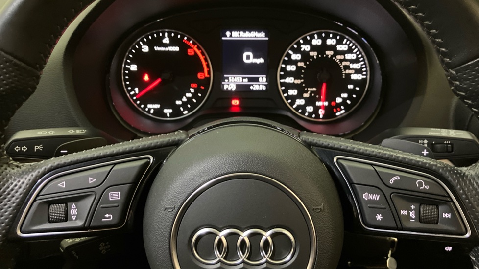 Audi Q2 2.0 TDI Quattro S Line 5dr S Tronic Diesel Estate - Image 10